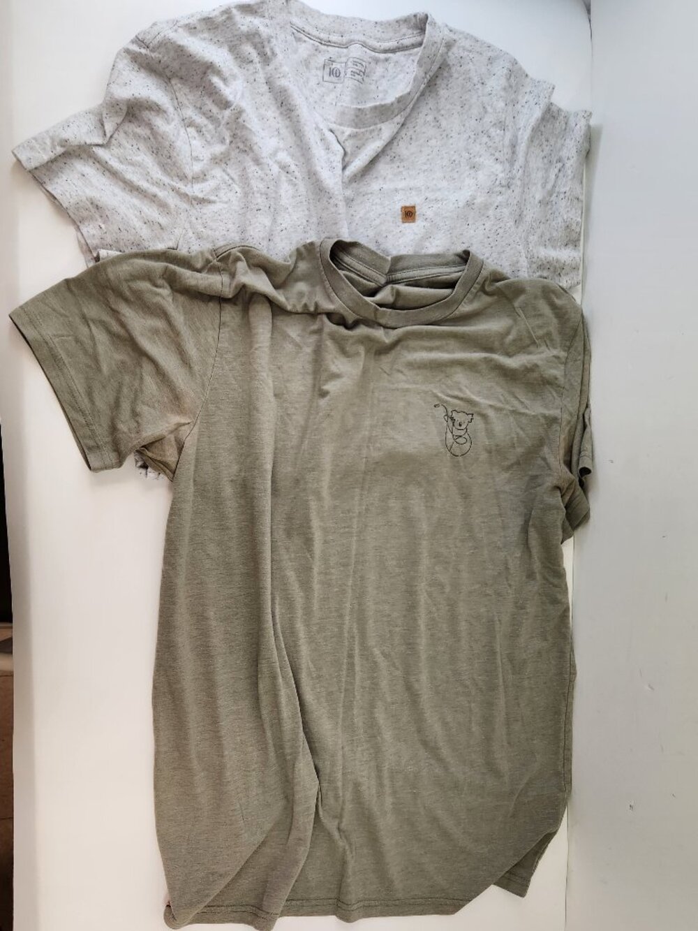 Mens Tentree T-Shirt Lot of 2 Size Large Slim Fit Koala Logo